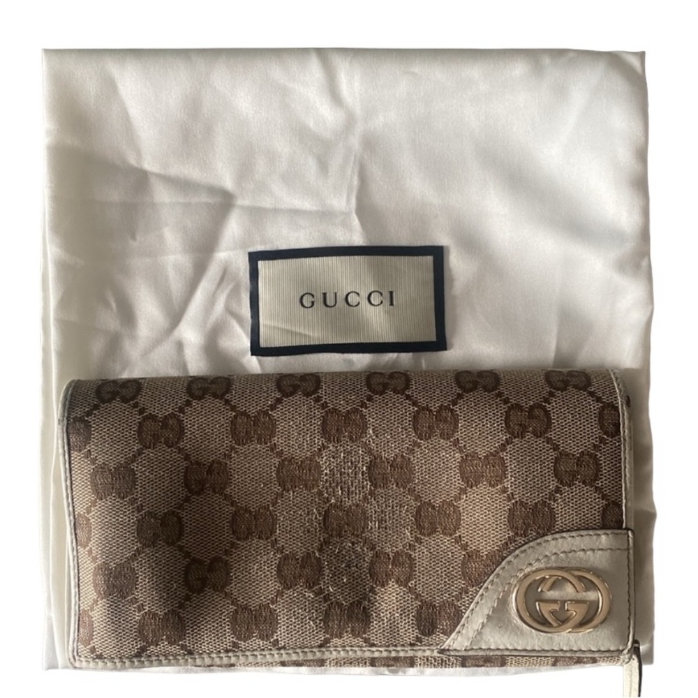 Vintage Gucci Wallet with Dustbag
